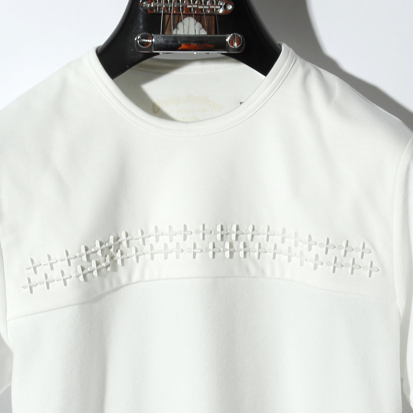 COMPACT PILE CROSS STUDDED SHORT SLEEVE / A:OFF WHITE