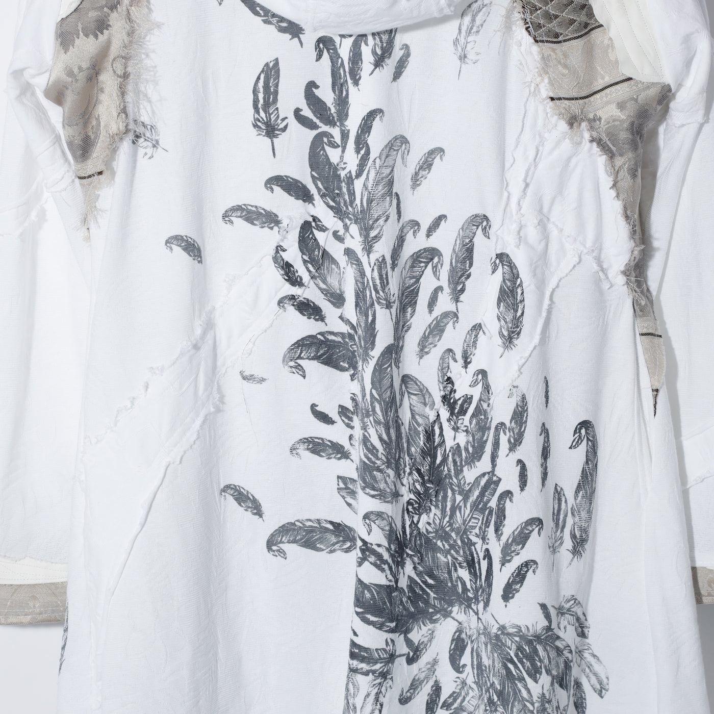 DAWN FEATHER WIND / WHITE