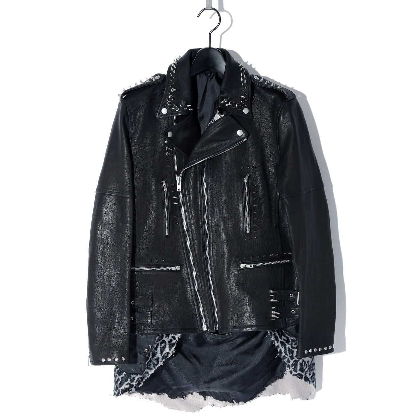 Roen(ロエン) REMAKE STUDS WHITE LEO SKULL RIDERS JKT / BLACK – ANRE-R SALON