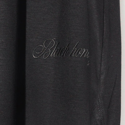 Swarovski Logo No Sleeve V Neck / BLACK×BLACK