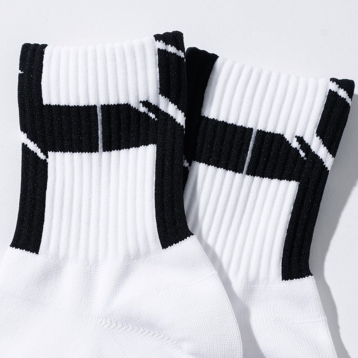 Socks / WHITE