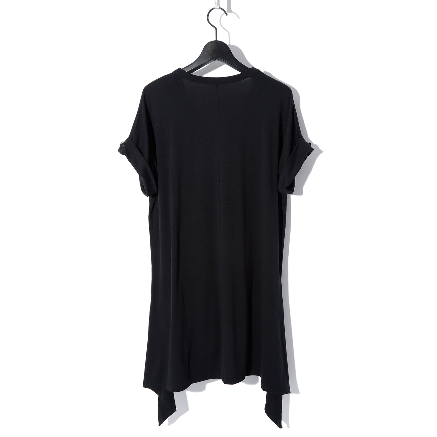 BEATENNJIKU Flare V-Neck T-Shirt / Black