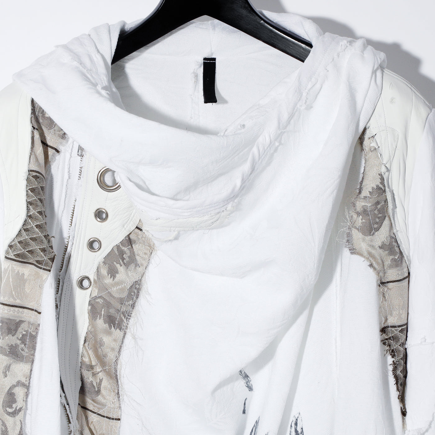 DAWN FEATHER WIND / WHITE