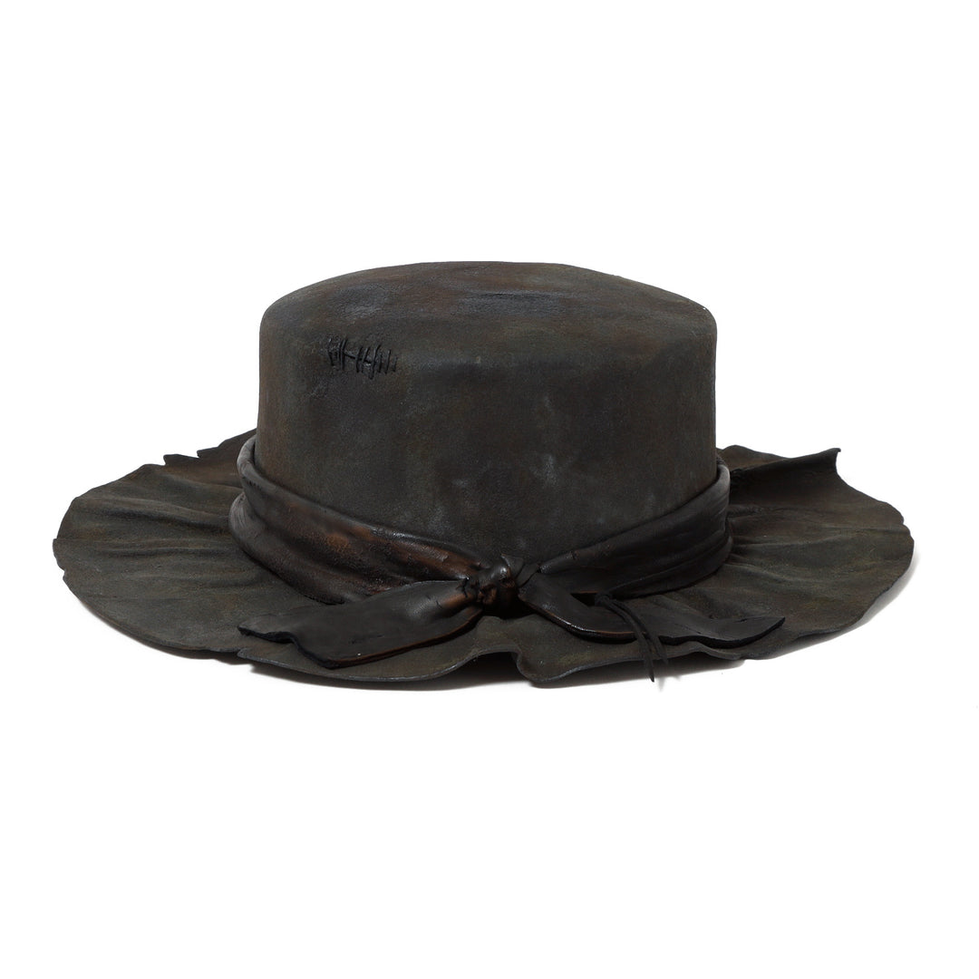 triangles hat(トライアングルズハット) Charcoal Leather Flat Hat