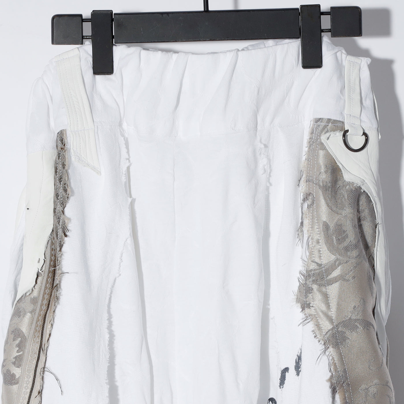DAWN FEATHER STEP / WHITE
