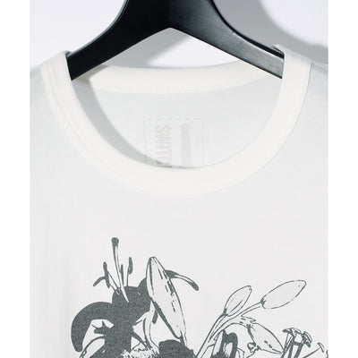 DARK LILIES GRAPHIC TEE w/POCKETS / WHITE