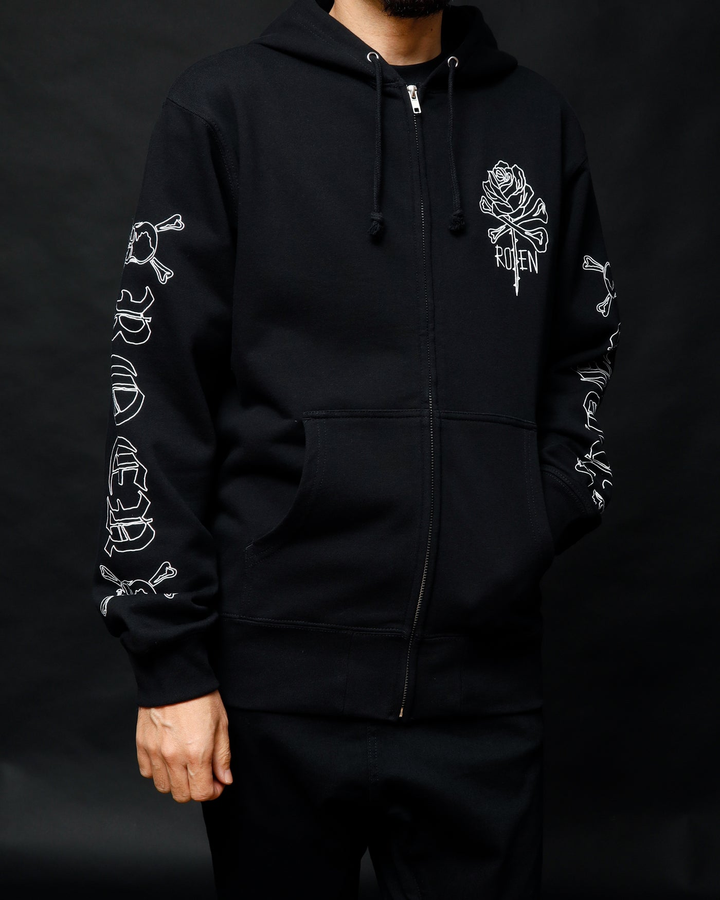 PRAYER ROEN SLEEVE PK / BLACK