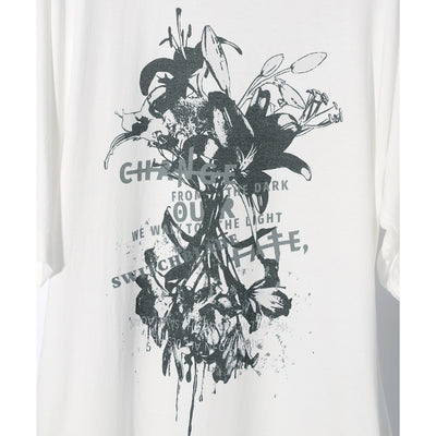 DARK LILIES GRAPHIC TEE w/POCKETS / WHITE