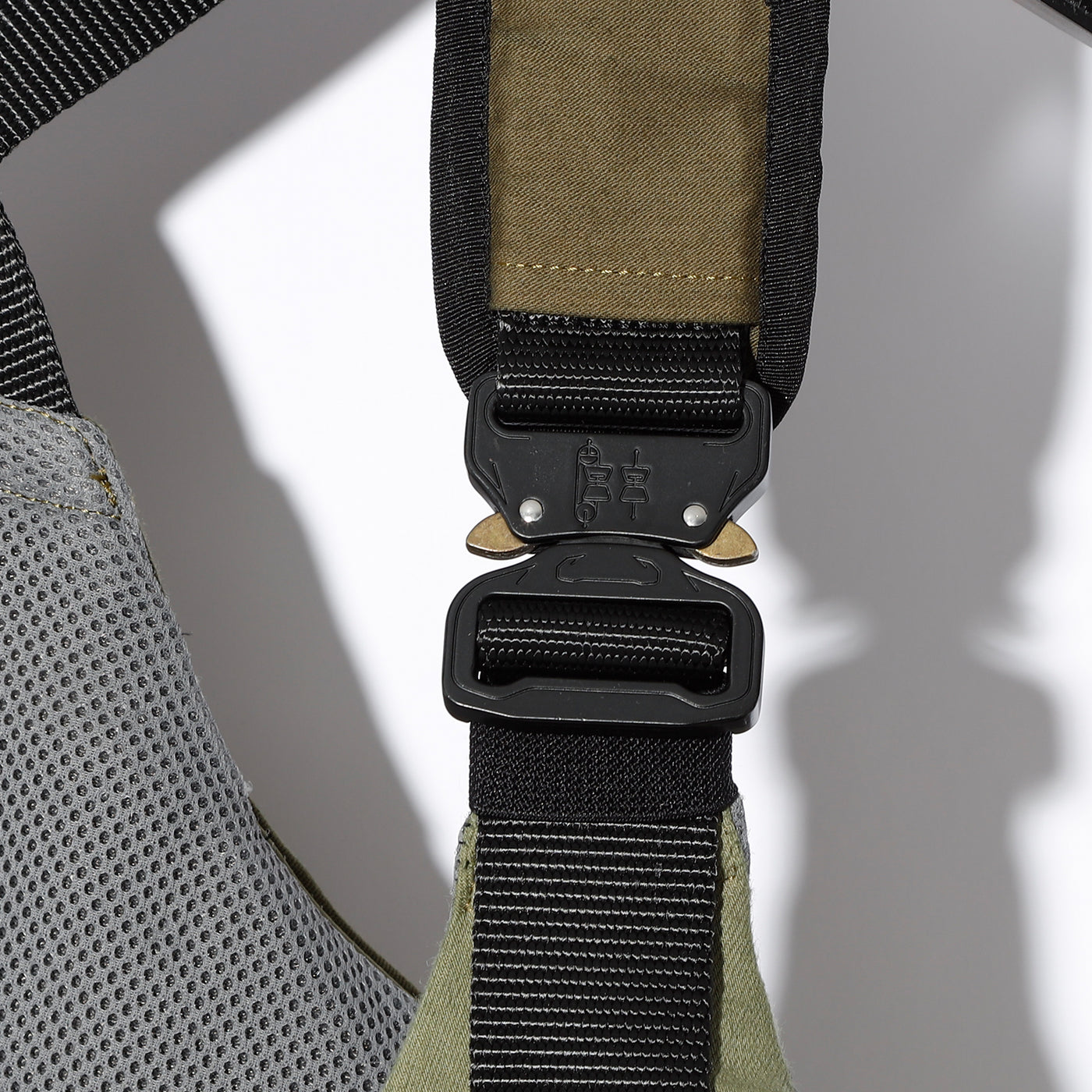 REMAKE PATCH WORK TACTICAL BODYBAG VEST / A:MIX KHAKI PATCH WORK