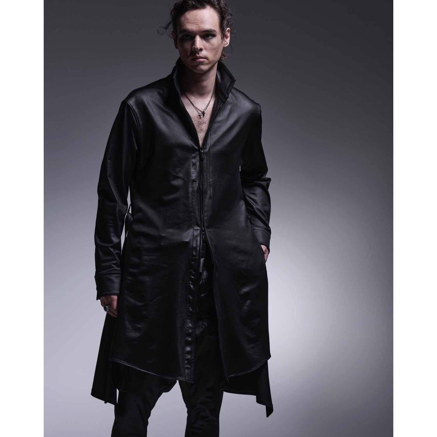ウェア kirakirari kiryuyrik(キリュウキリュウ)ZippFlareShirt / Black – ANRE-R SALON