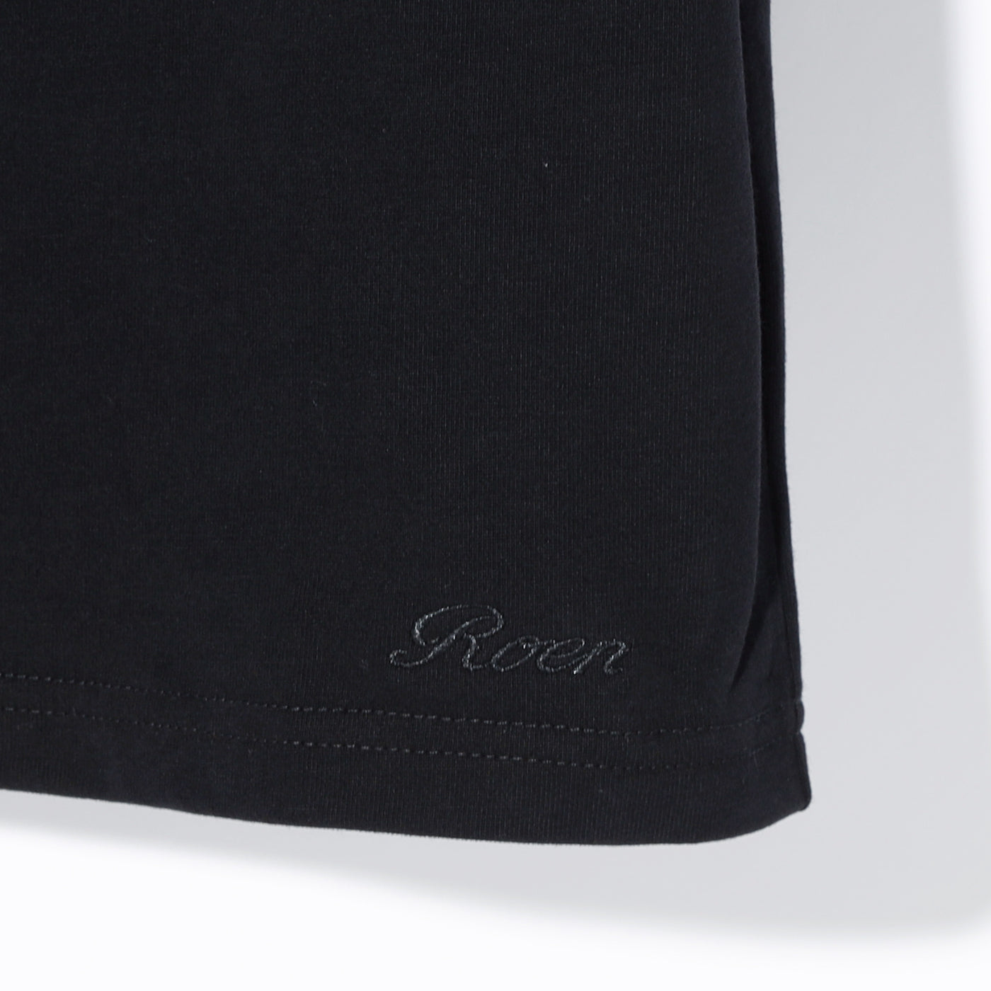 WILD LEO T / BLACK