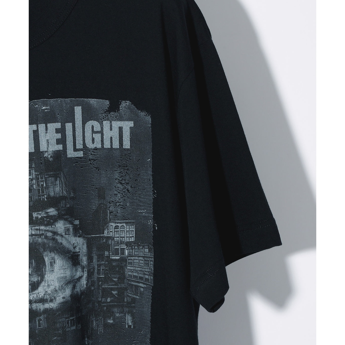 NEO ERA GRAPHIC TEE / BLACK