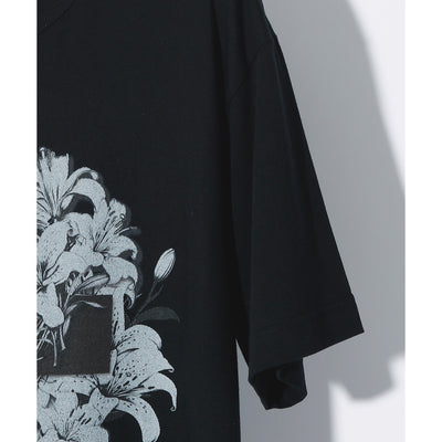 CROSS & LILIES TATTOO TEE / BLACK