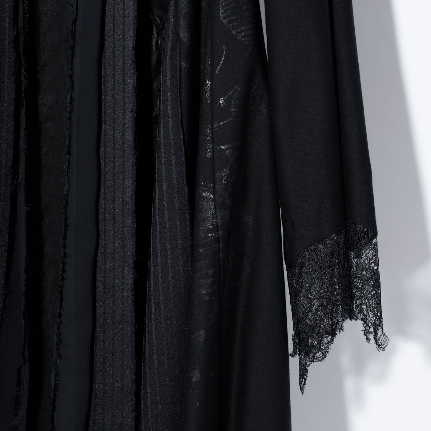 COMA V NOIR / BLACK