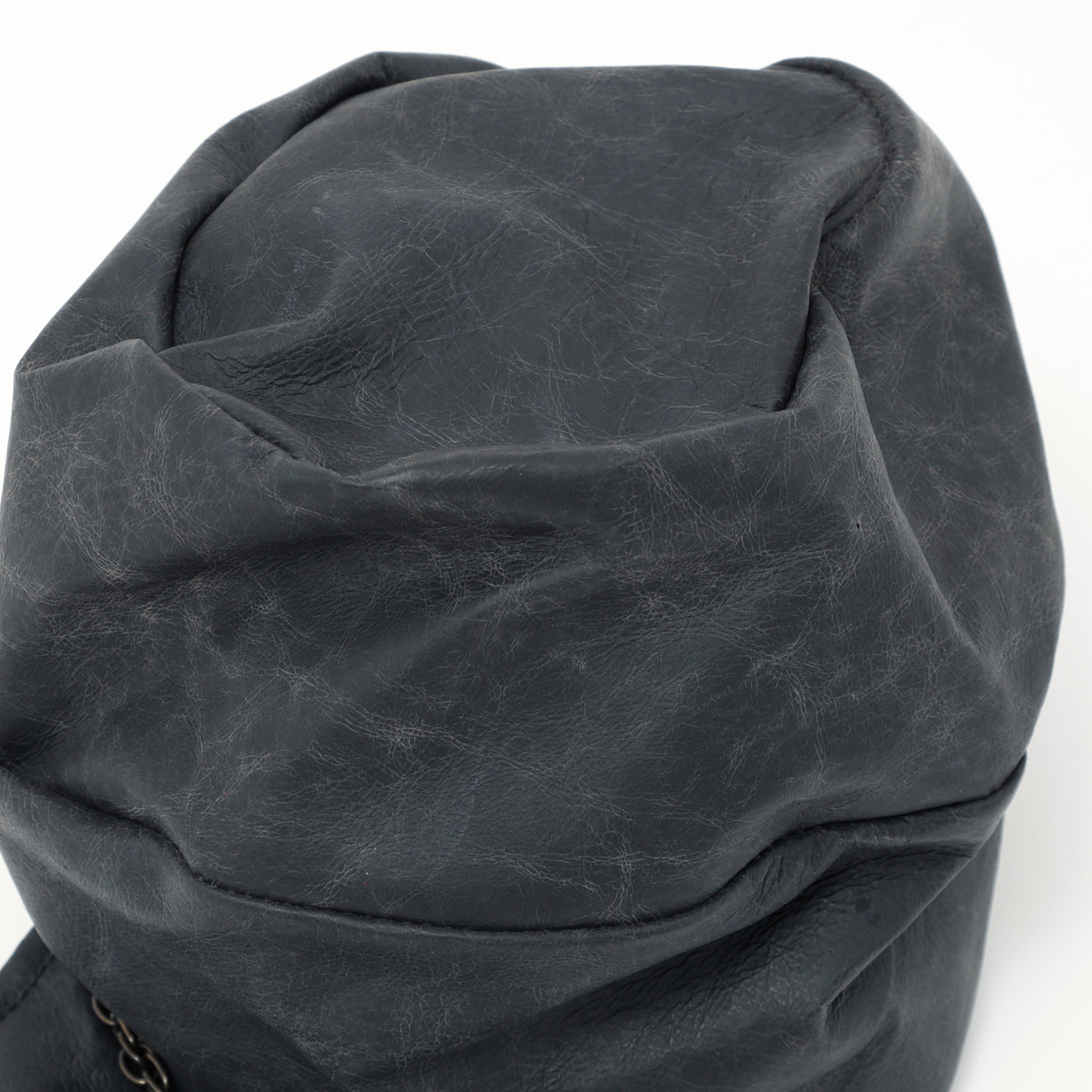 Leather Chain Turn Cap / BLACK