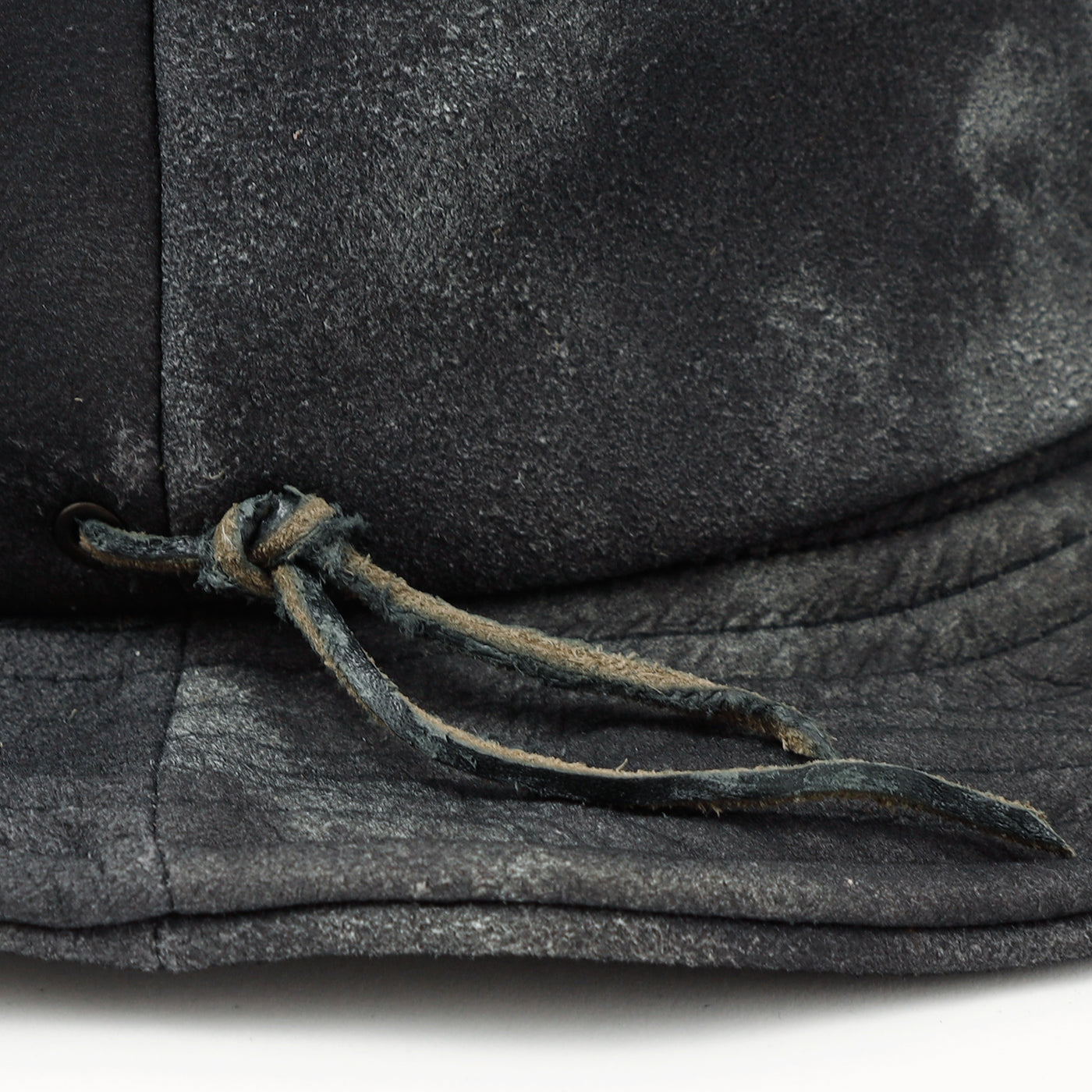 Washed Leather Eyelet Bucket Hat / BLACK