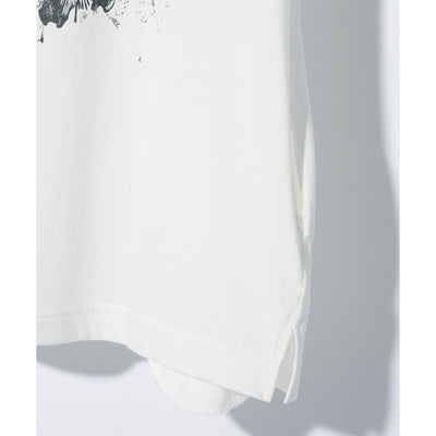 DARK LILIES GRAPHIC TEE w/POCKETS / WHITE