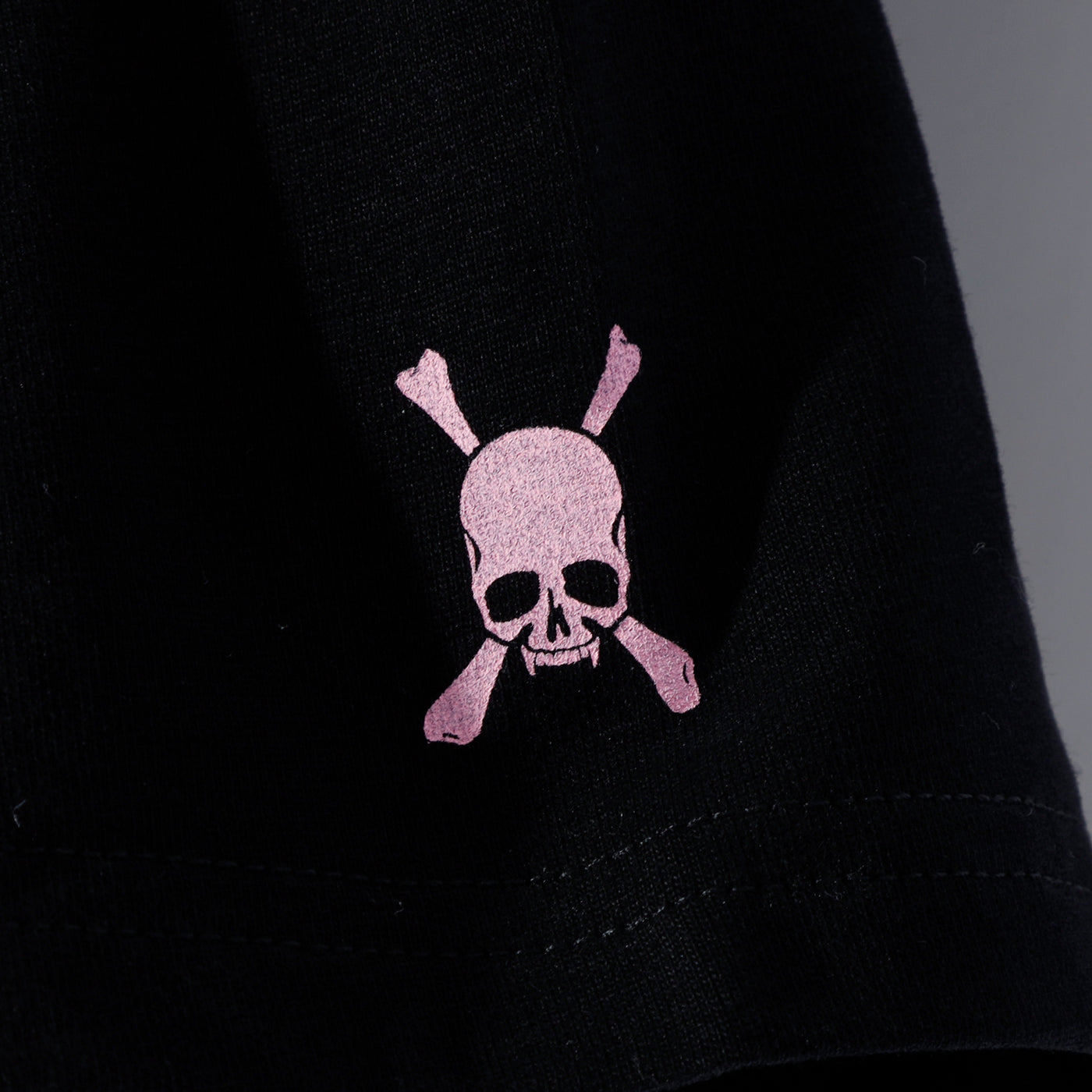WILD HEART GRAPHIC T / BLACK