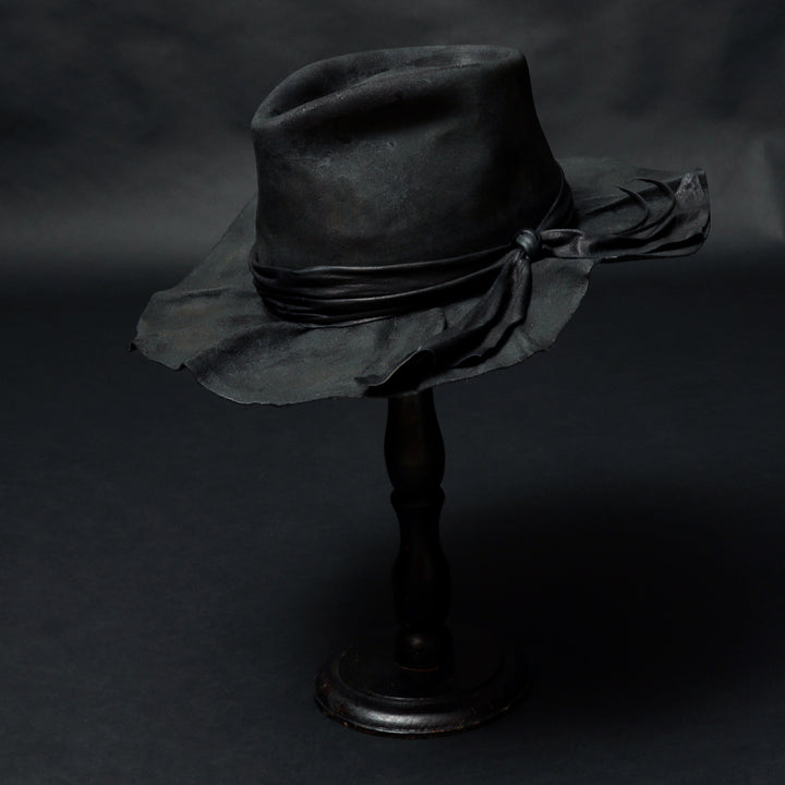 【2.2万割引】Dangle Leather Burned Chain Hat triangles hat(トライアングルズハット) Dangle Leather Burned Chain