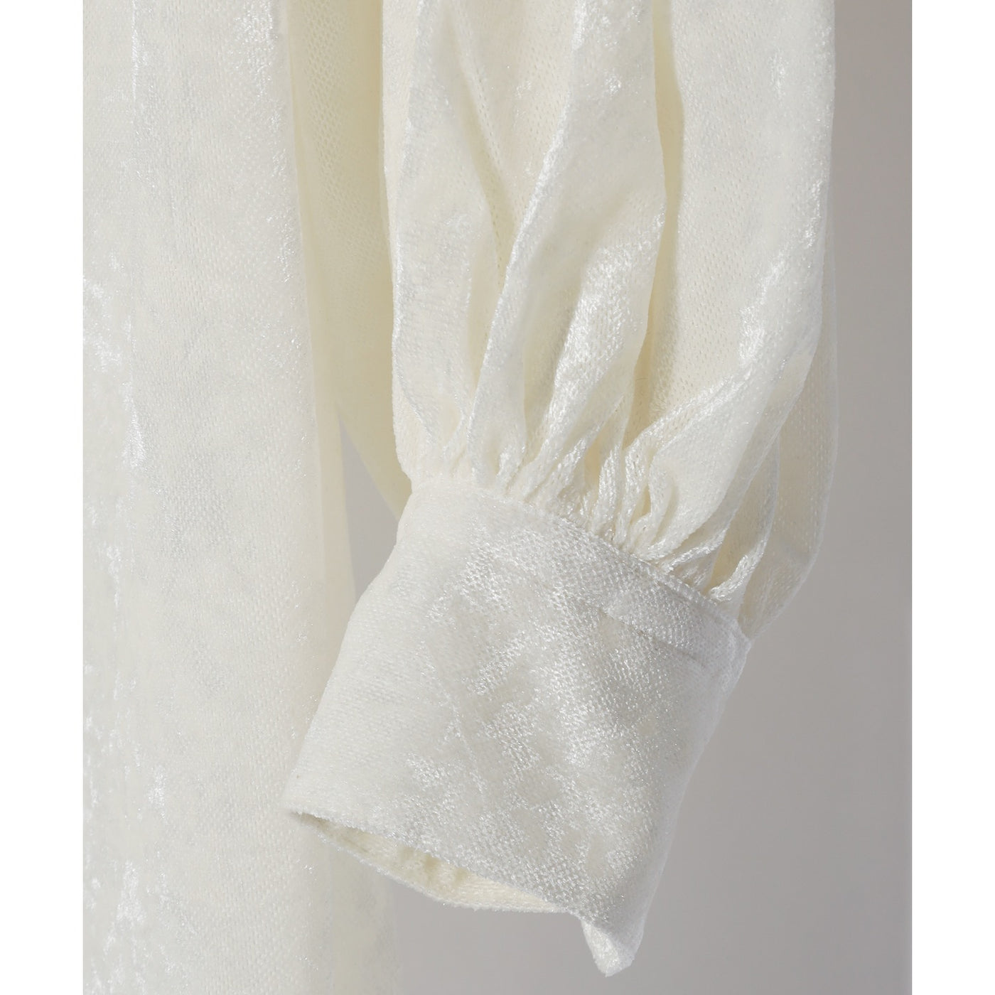 VELOUR VEIL PIRATE SHIRT / WHITE