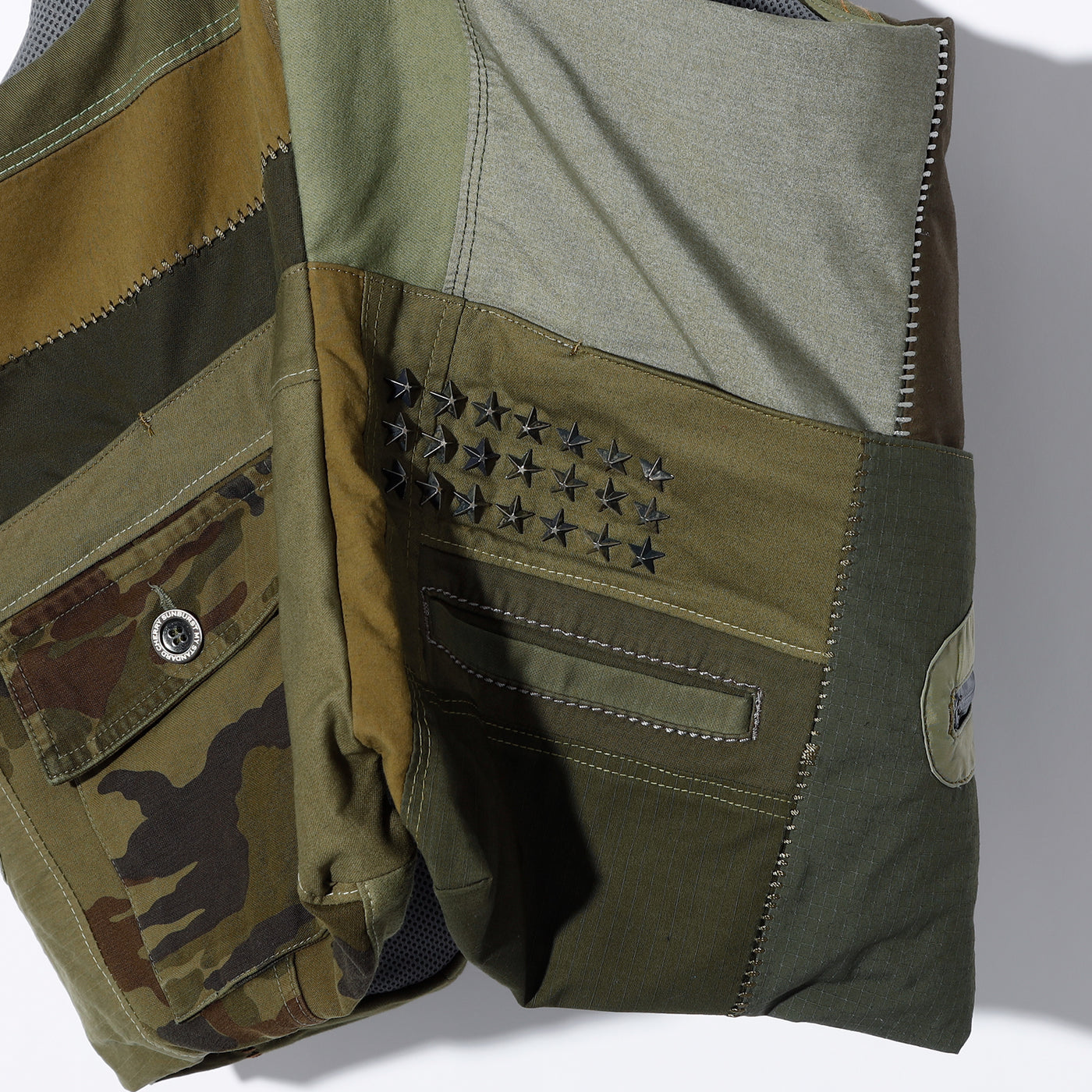 REMAKE PATCH WORK TACTICAL BODYBAG VEST / A:MIX KHAKI PATCH WORK