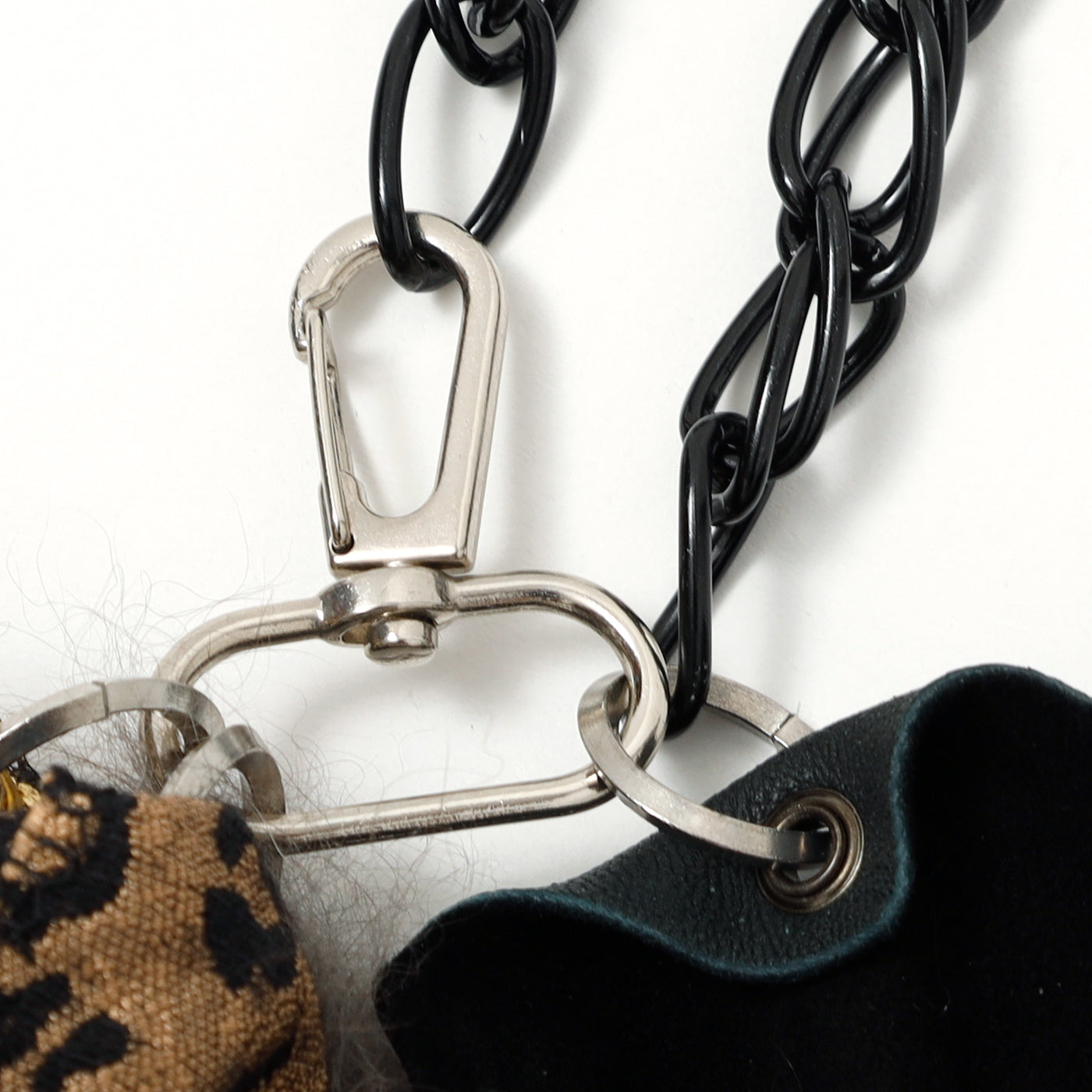 深淵 / Abyss / designchain / BLACK