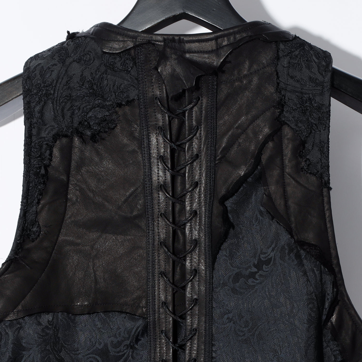 JET BLACK WIND / BLACK
