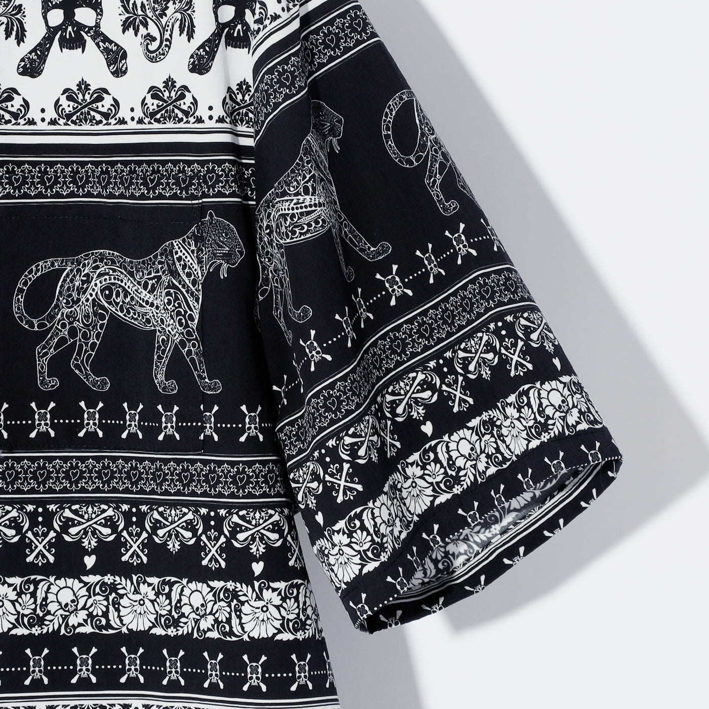 ETHNIC HALF SLEEVE SH / BLACK