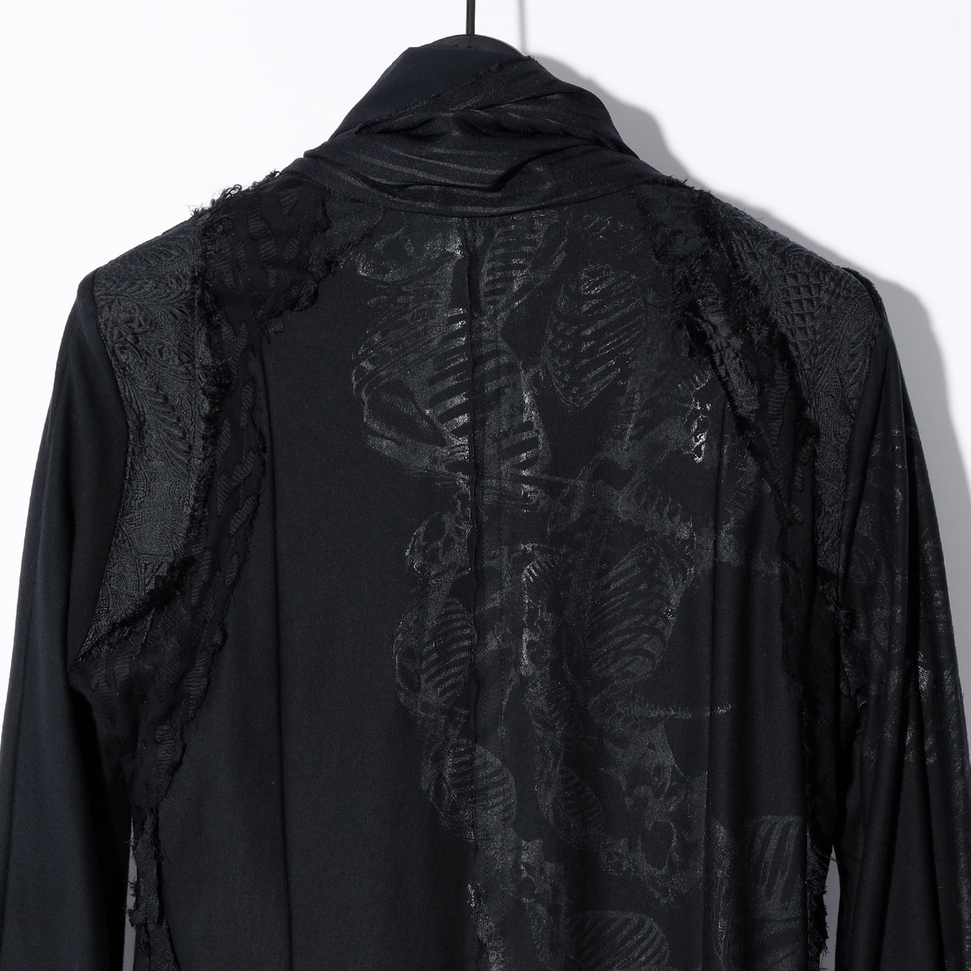 COMA V NOIR / BLACK