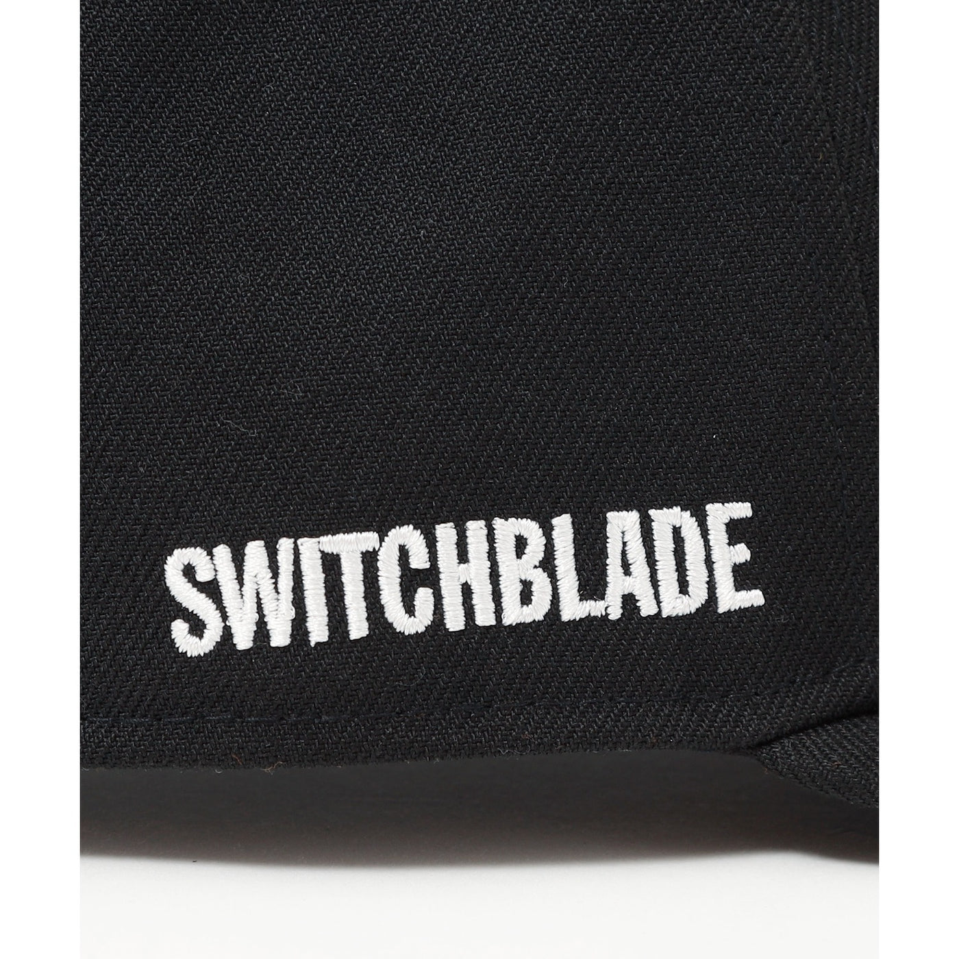 SWITCHBLADE × NEW ERA® ORNATE S BASEBALL CAP / BLACK