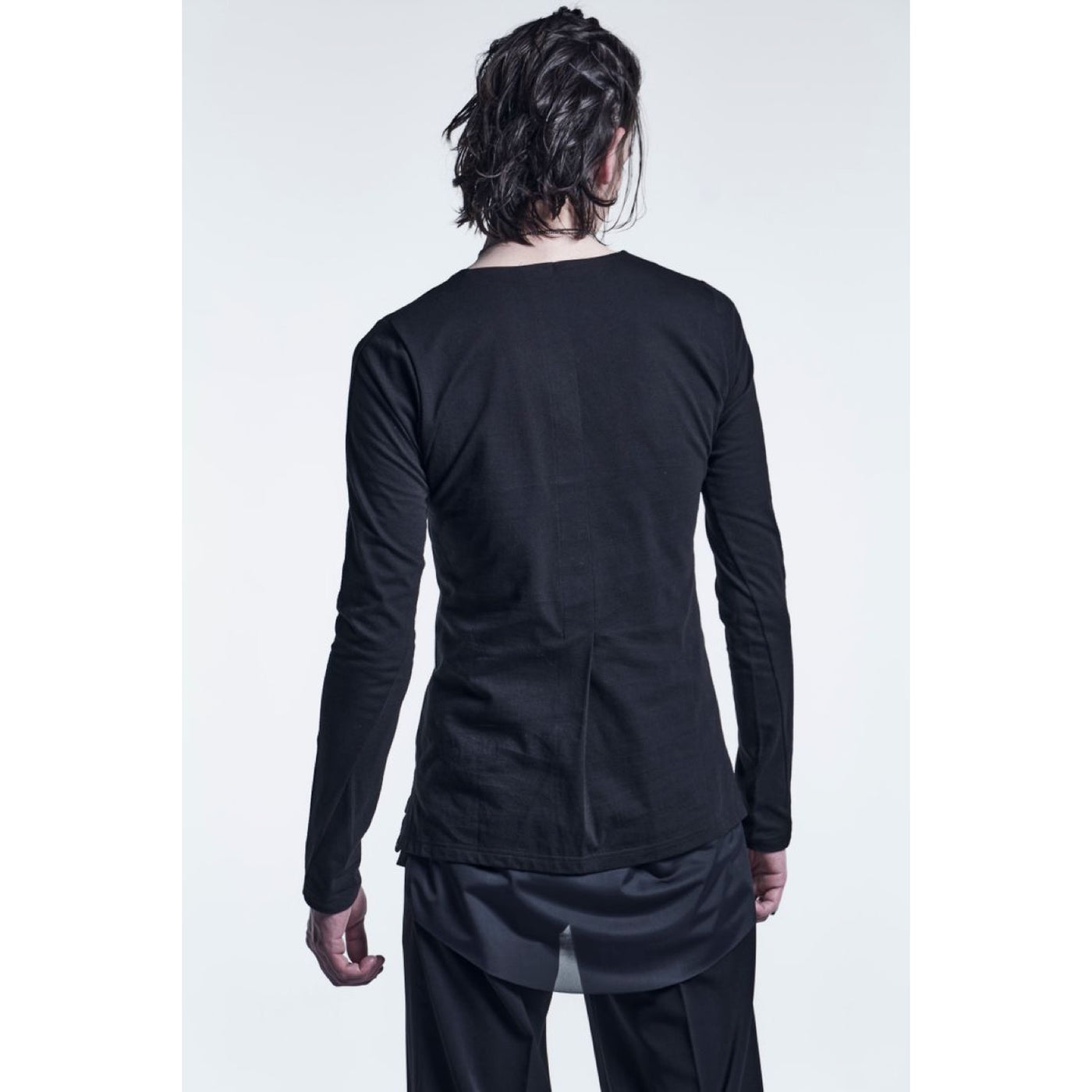 LayeredFrillT-Shirt / BLACK X BLACK
