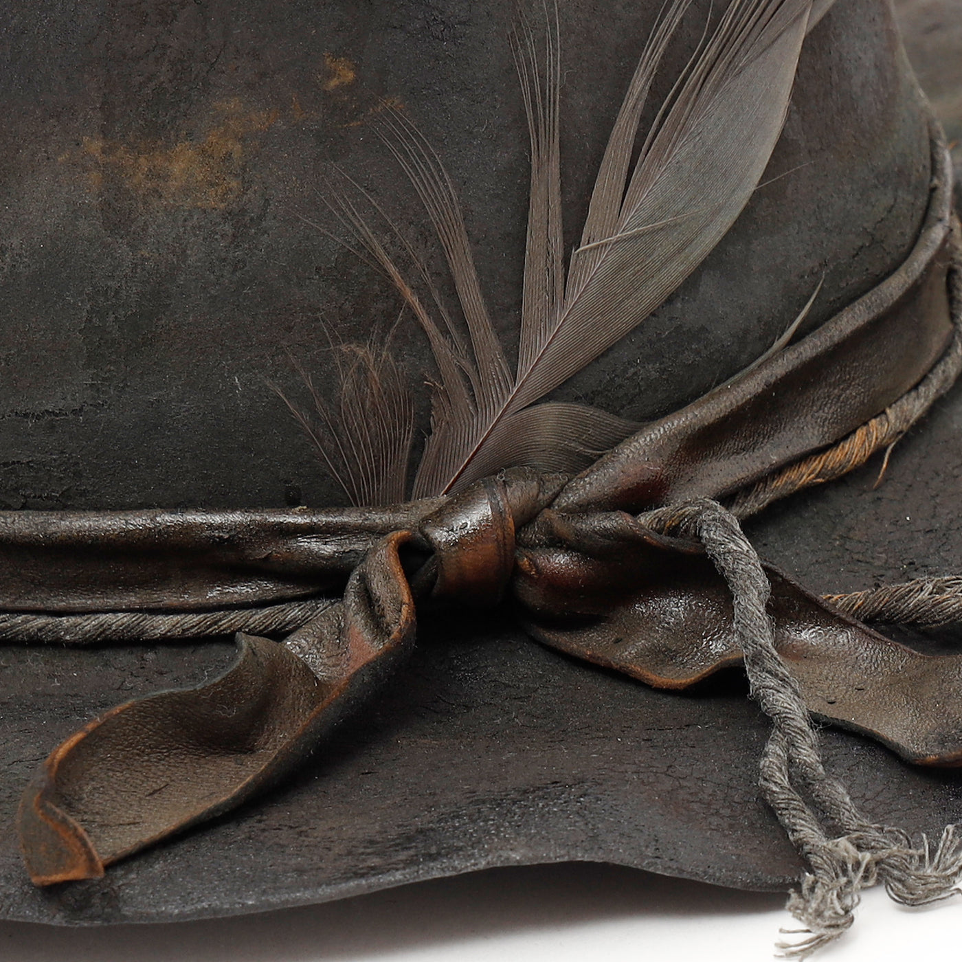 Rabbit Charcoal Burned Feather Hat / CHACOAL