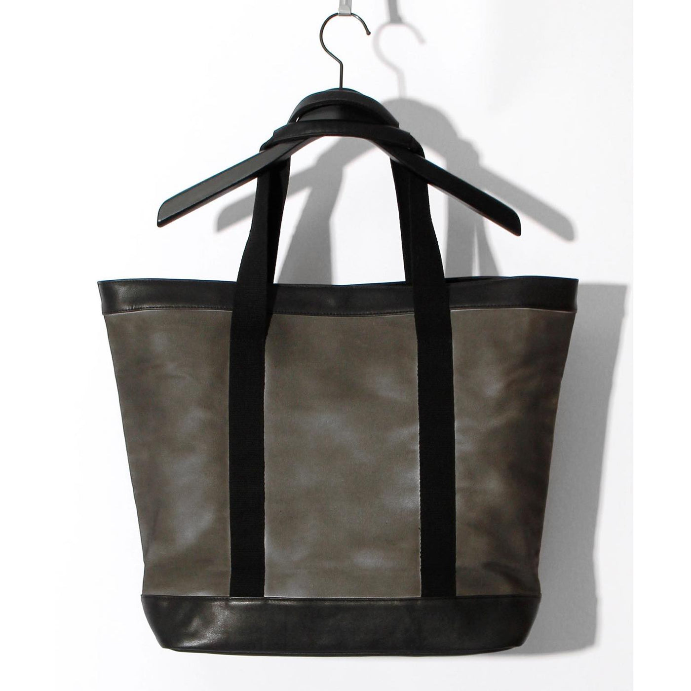 SPRAYED CANVAS TOTE BAG (with POUCH) / BLACK